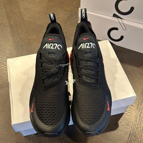 Nike Air Max 270 Black and Red - Picture 5 of 6